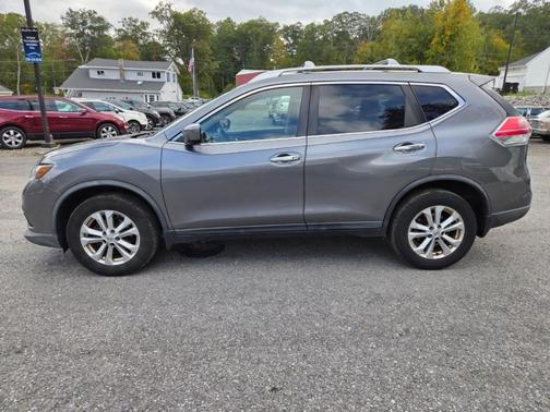 2016 Nissan Rogue SV