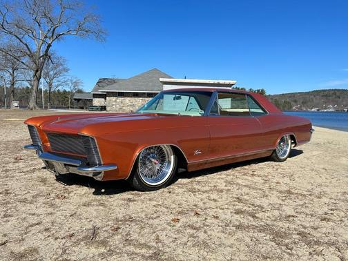 1965 Buick Riviera 
