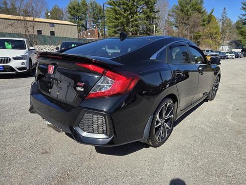 Black 2018 Honda Civic Si
