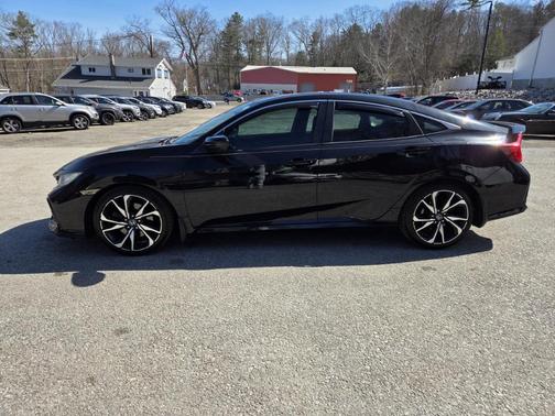 Black 2018 Honda Civic Si