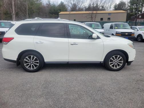 2016 Nissan Pathfinder S