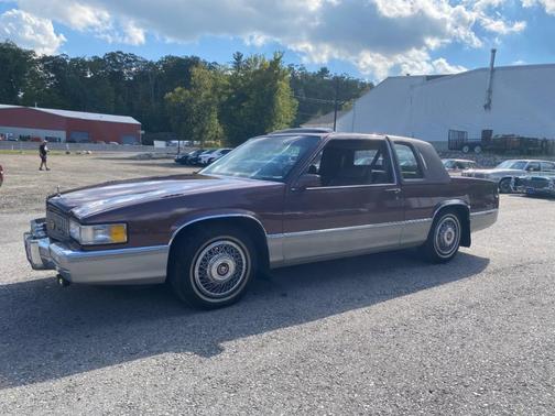 1989 Cadillac DeVille Sedan