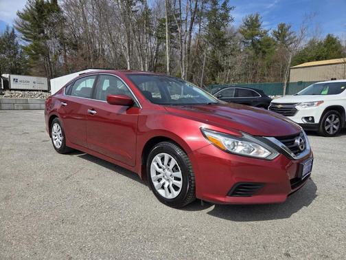 Cayenne Red 2016 Nissan Altima 2.5 S