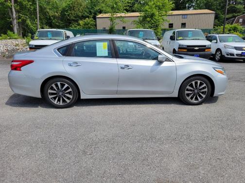 2017 Nissan Altima 2.5 SV