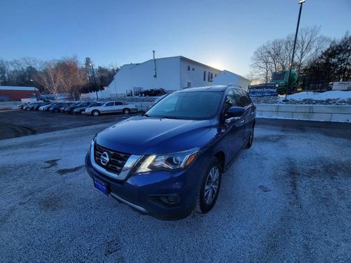 2019 Nissan Pathfinder S