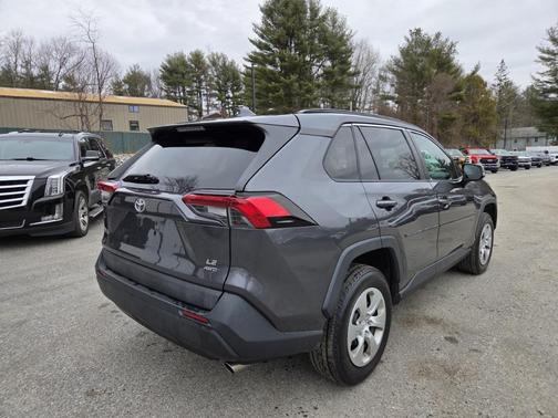 2019 Toyota RAV4 LE
