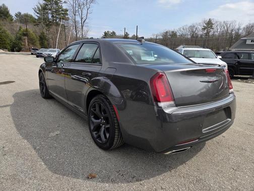 2021 Chrysler 300 S