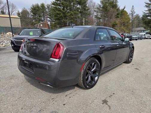 2021 Chrysler 300 S
