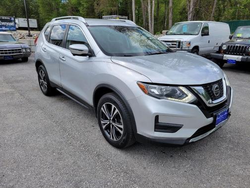 2020 Nissan Rogue SV