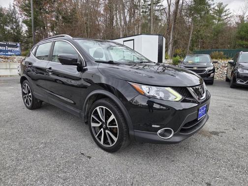 2017 Nissan Rogue Sport SL