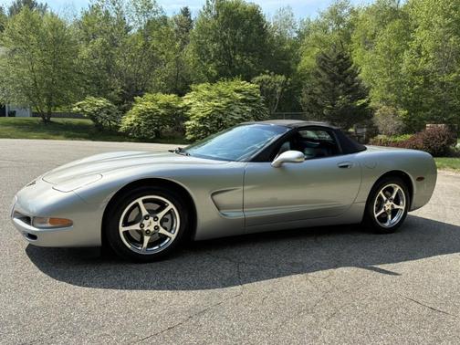 Silver 2004 Chevrolet Corvette Base