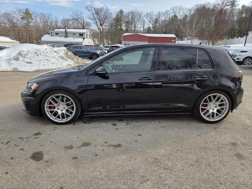 2017 Volkswagen Golf GTI Sport 4-Door