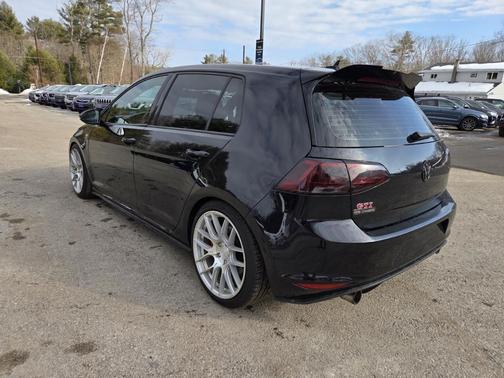 2017 Volkswagen Golf GTI Sport 4-Door