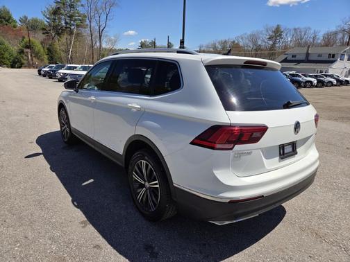 Pure White 2019 Volkswagen Tiguan 2.0T SEL