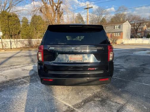 2022 Chevrolet Suburban RST