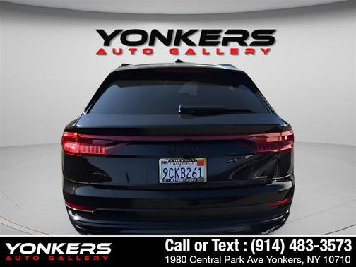 2022 Audi Q8 55 Premium Plus