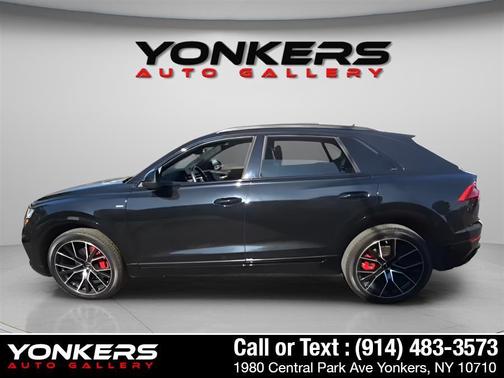 2022 Audi Q8 55 Premium Plus