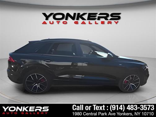 2022 Audi Q8 55 Premium Plus