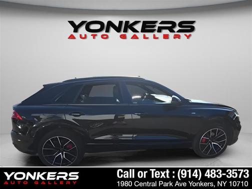 2022 Audi Q8 55 Premium Plus