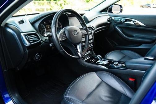 2019 INFINITI QX30 ESSENTIAL
