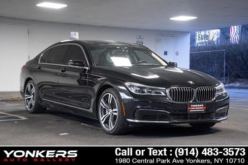 Black Sapphire Metallic 2019 BMW 750 i xDrive