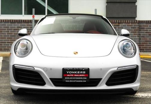 2019 Porsche 911 Carrera 4S