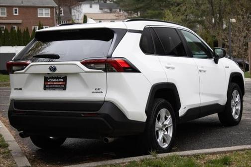 2020 Toyota RAV4 Hybrid LE