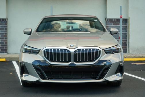 2024 BMW 530 xDrive