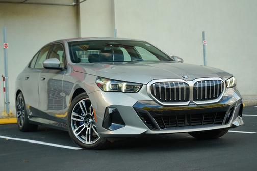2024 BMW 530 xDrive