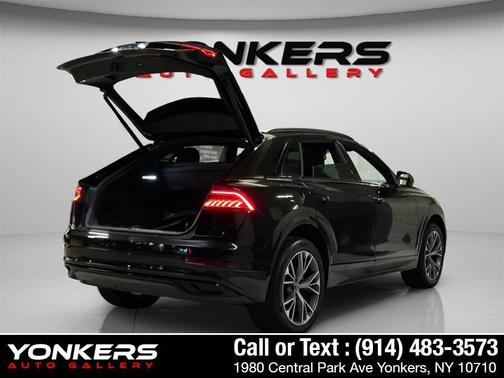 2021 Audi Q8 55 Premium