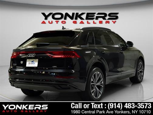 2021 Audi Q8 55 Premium