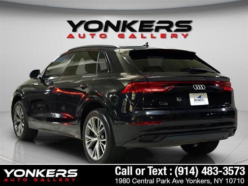2021 Audi Q8 55 Premium