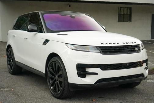 2023 Land Rover Range Rover Sport SE