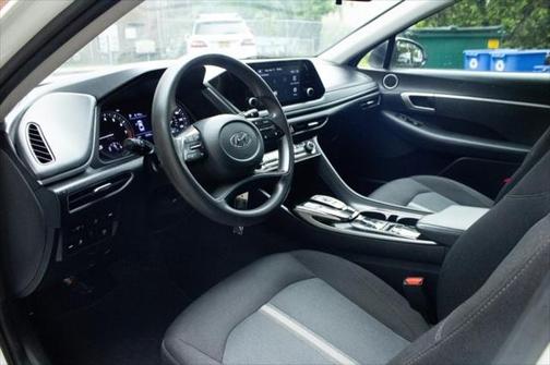 2021 Hyundai SONATA SE