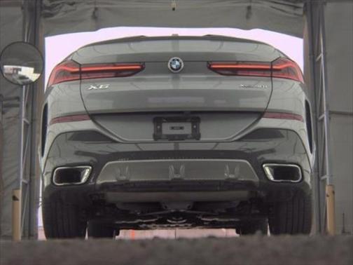 2025 BMW X6 xDrive40i