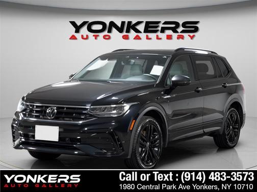 Deep Black Pearl 2022 Volkswagen Tiguan 2.0T SE R-Line Black 4MOTION