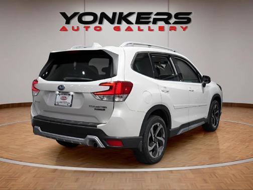 2022 Subaru Forester Touring