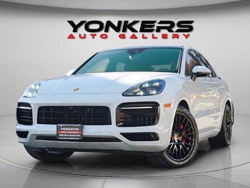 2022 Porsche Cayenne GTS