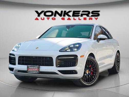 2022 Porsche Cayenne GTS