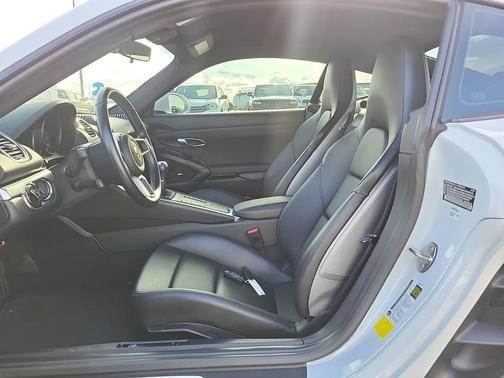 2018 Porsche 718 Cayman GTS