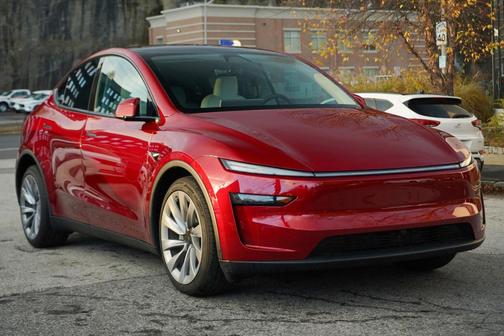 2026 Tesla Model Y Long Range Dual Motor All-Wheel Drive