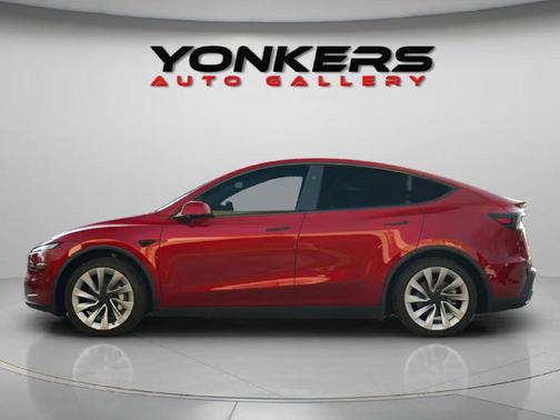 2026 Tesla Model Y Long Range Dual Motor All-Wheel Drive