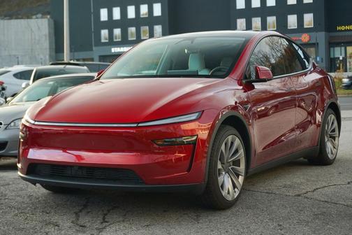 2026 Tesla Model Y Long Range Dual Motor All-Wheel Drive