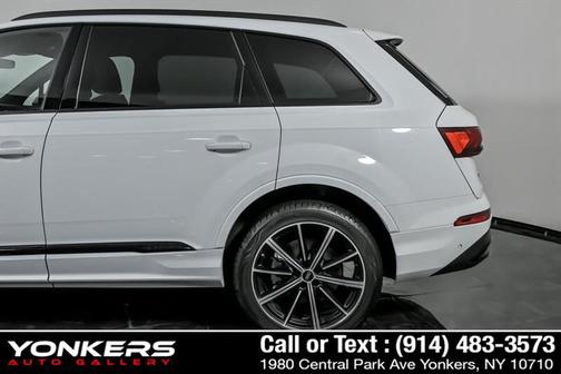 2022 Audi Q7 55 Premium Plus