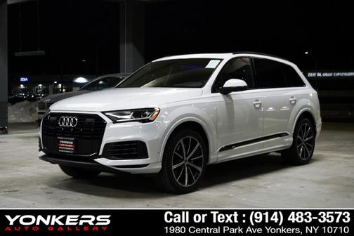 2022 Audi Q7 55 Premium Plus