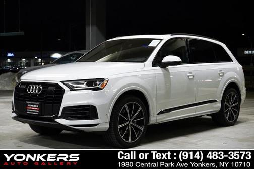 2022 Audi Q7 55 Premium Plus