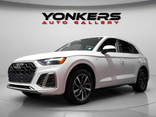 2022 Audi Q5 45 S line Premium Plus