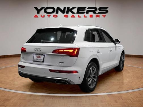 2022 Audi Q5 45 S line Premium Plus