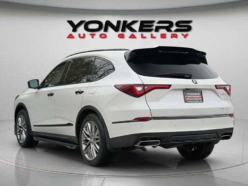 2023 Acura MDX Advance Package