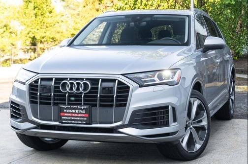 2022 Audi Q7 55 Premium Plus
